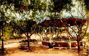 CA f- 014- Square Garbe